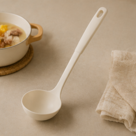 Antibacterial, Food-Grade Plastic Soup Ladle